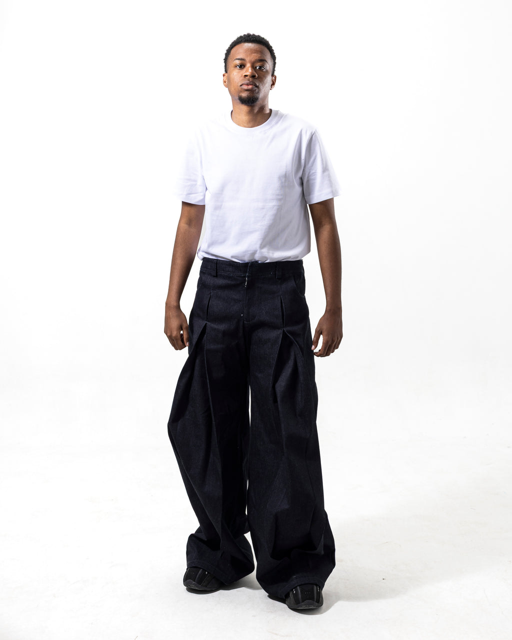 Pantalón pinzado (Look 3)