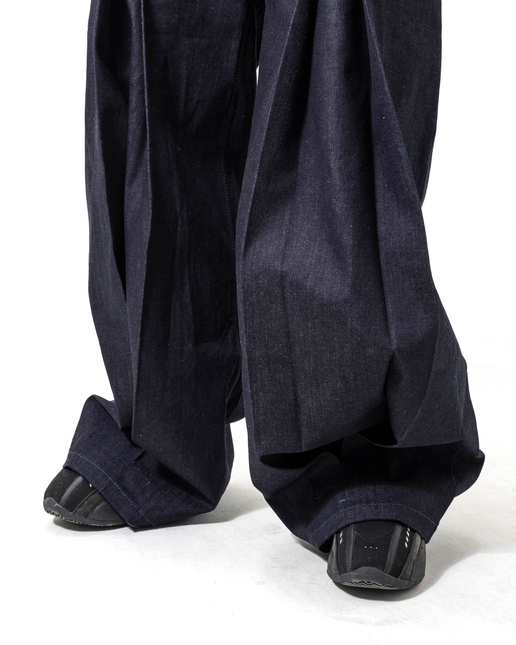 Pantalón pinzado (Look 3)