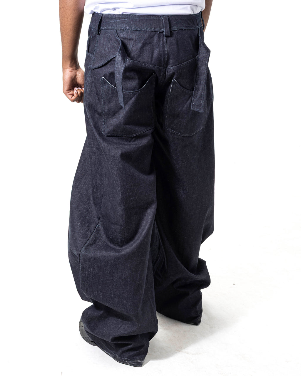 Pantalón pinzado (Look 3)